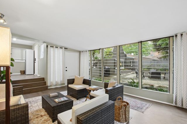 733 35th St, Sacramento, CA 95816