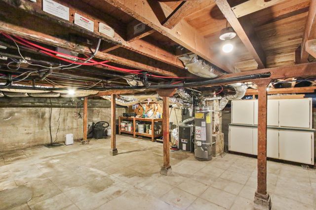 733 35th St, Sacramento, CA 95816