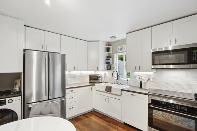 733 35th St, Sacramento, CA 95816