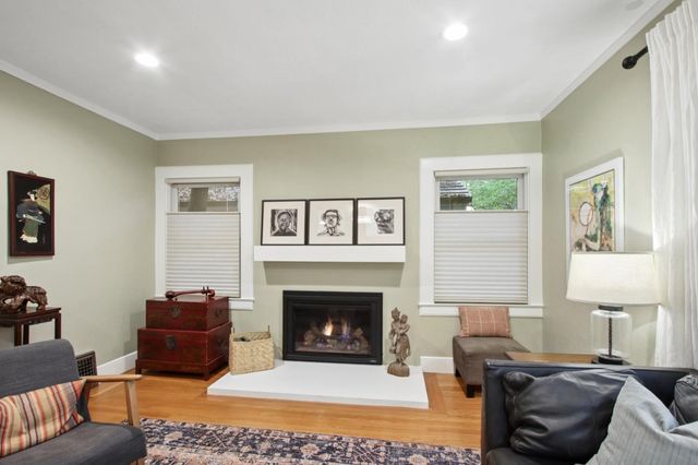 733 35th St, Sacramento, CA 95816