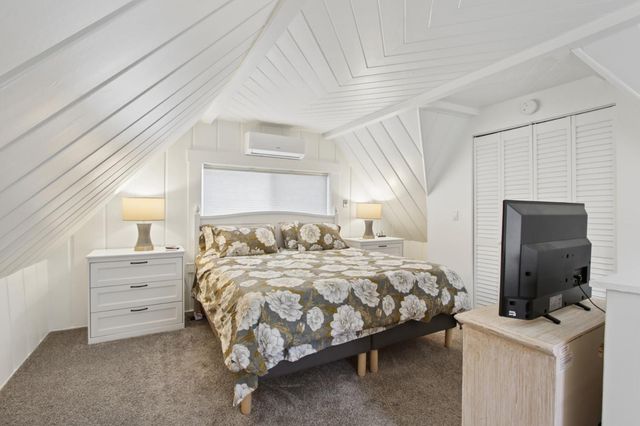 733 35th St, Sacramento, CA 95816