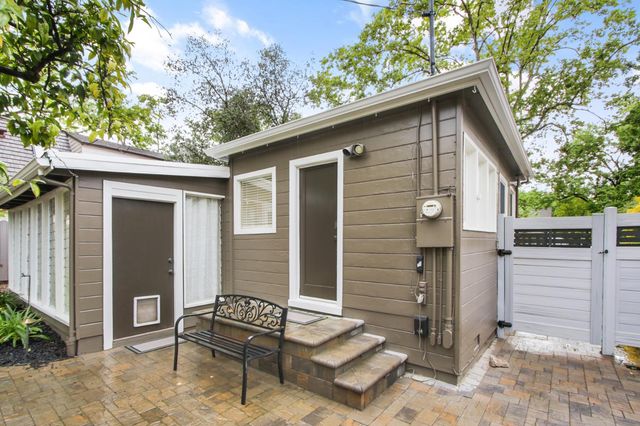 733 35th St, Sacramento, CA 95816