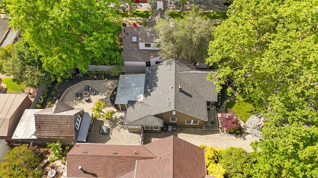 733 35th St, Sacramento, CA 95816