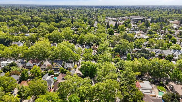 733 35th St, Sacramento, CA 95816