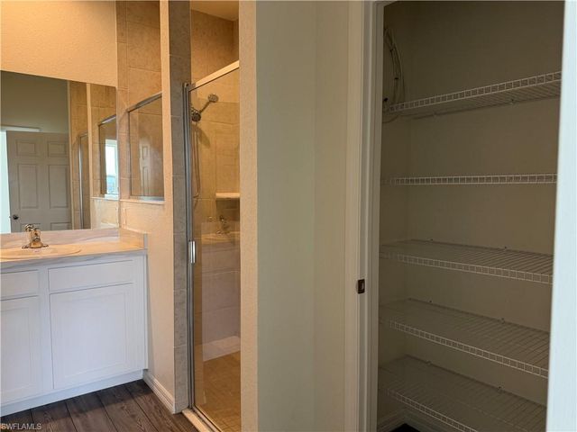 916 NW 3rd AVE, Cape Coral, FL 33993