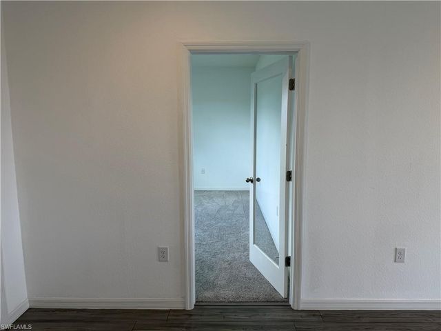 916 NW 3rd AVE, Cape Coral, FL 33993