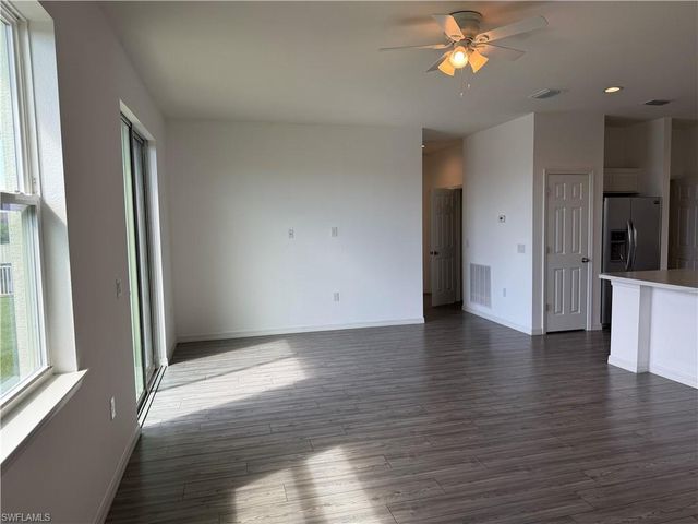 916 NW 3rd AVE, Cape Coral, FL 33993
