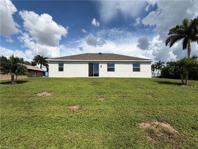 916 NW 3rd AVE, Cape Coral, FL 33993