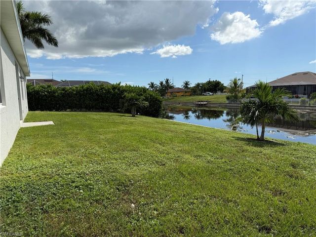 916 NW 3rd AVE, Cape Coral, FL 33993