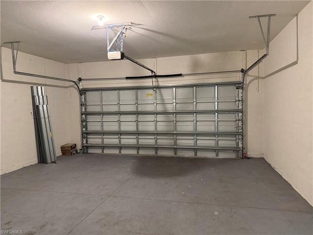 916 NW 3rd AVE, Cape Coral, FL 33993