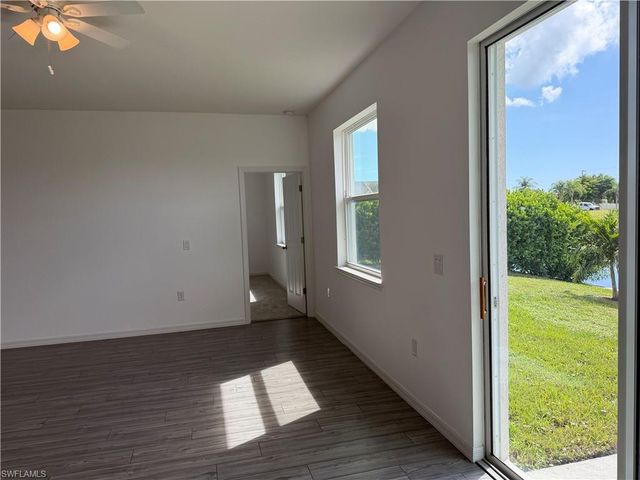 916 NW 3rd AVE, Cape Coral, FL 33993