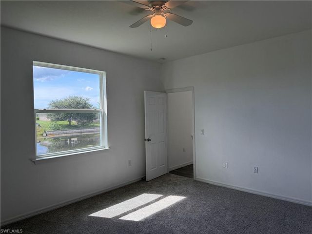 916 NW 3rd AVE, Cape Coral, FL 33993