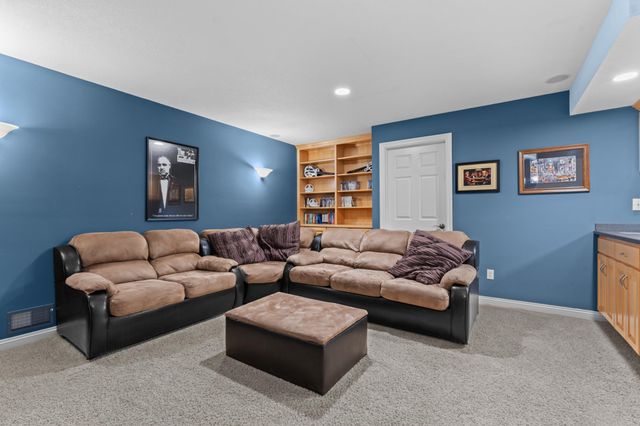 2930 4th Street SW, Rochester, MN 55902