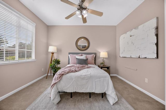 101 Aruba Cir, Sacramento, CA 95823