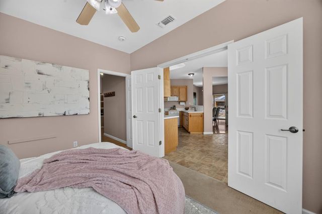 101 Aruba Cir, Sacramento, CA 95823