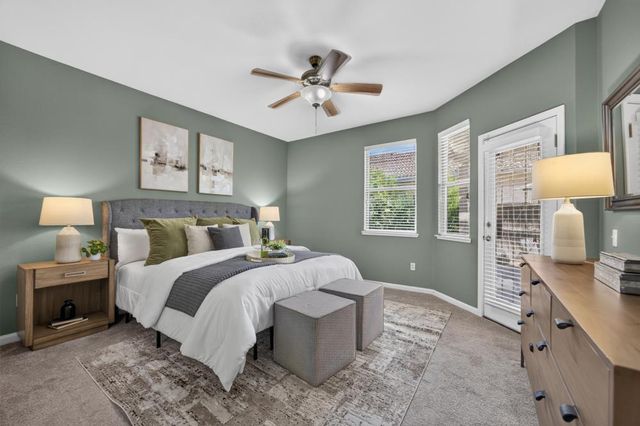 101 Aruba Cir, Sacramento, CA 95823