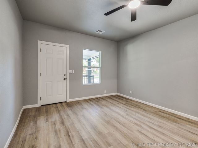 7 N Union Avenue, Tulsa, OK 74127