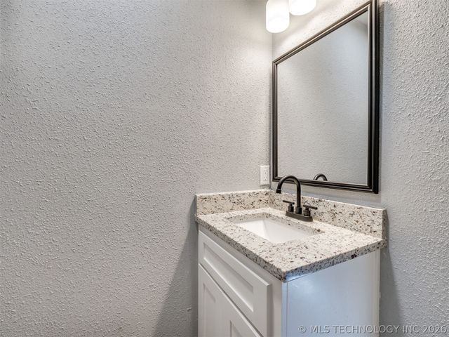 7 N Union Avenue, Tulsa, OK 74127