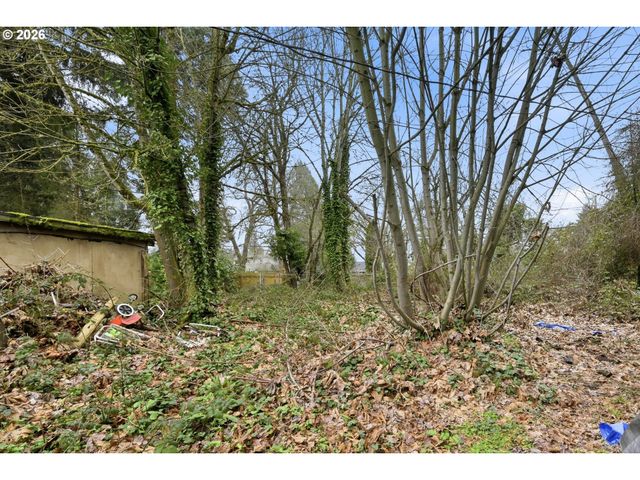 860 N VAN DUYN St, Eugene, OR 97401