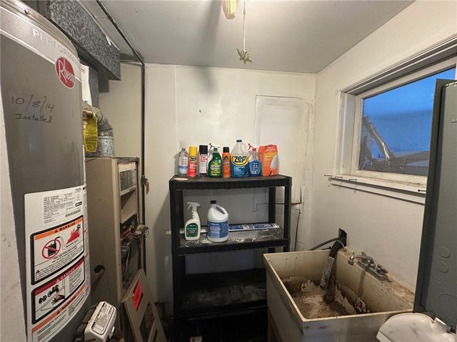 185 Jordan Ave Avenue, Gates, NY 14606