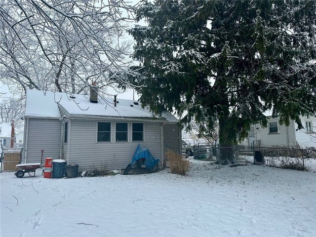 185 Jordan Ave Avenue, Gates, NY 14606