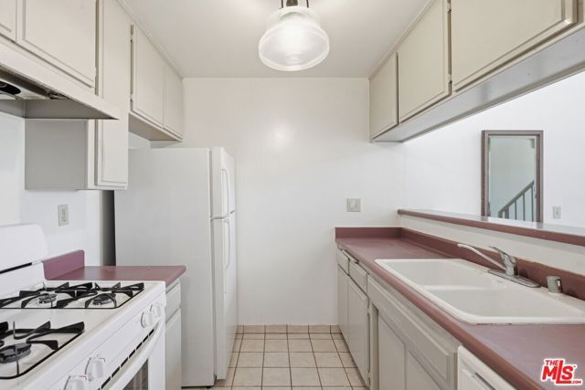 3600 Bagley Avenue 302, Los Angeles, CA 90034