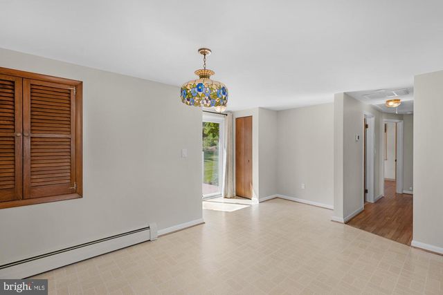 2837 TRACEYS MILL RD, Manchester, MD 21102