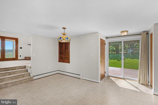2837 TRACEYS MILL RD, Manchester, MD 21102