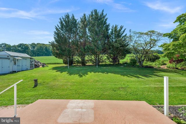 2837 TRACEYS MILL RD, Manchester, MD 21102