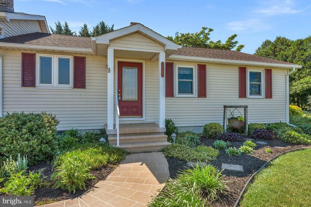 2837 TRACEYS MILL RD, Manchester, MD 21102