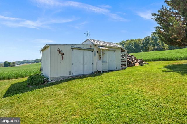 2837 TRACEYS MILL RD, Manchester, MD 21102