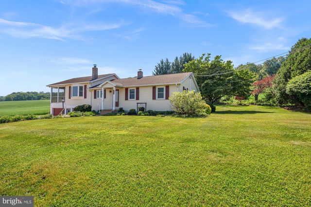 2837 TRACEYS MILL RD, Manchester, MD 21102