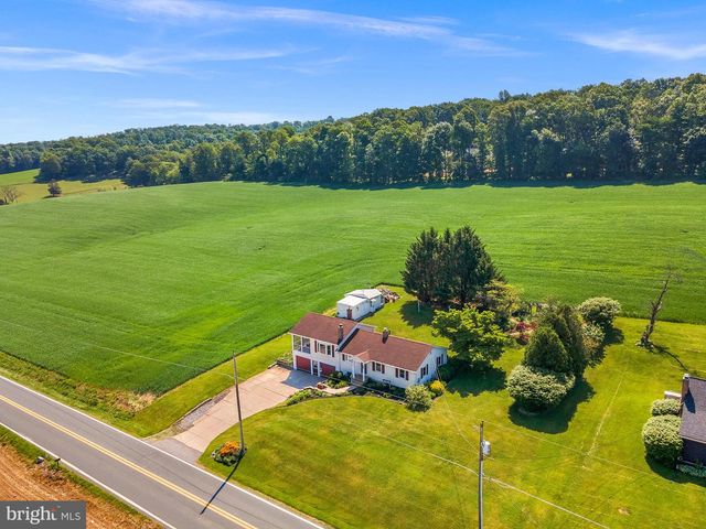 2837 TRACEYS MILL RD, Manchester, MD 21102