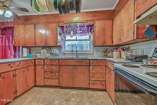 241 & 235 Shipley Ferry Road, Blountville, TN 37617