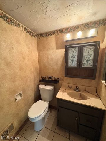 629 SE Willard Avenue SE, Warren, OH 44483