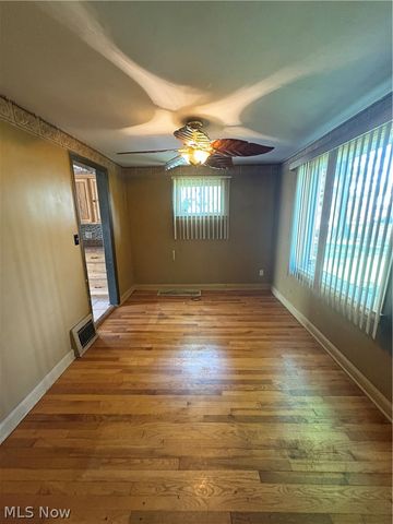 629 SE Willard Avenue SE, Warren, OH 44483