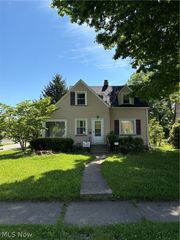629 SE Willard Avenue SE, Warren, OH 44483