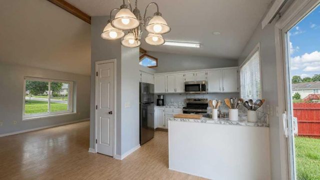 4614 Country Hill Drive SE, Grand Rapids, MI 49512