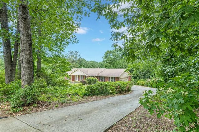 9268 Choctaw Court, Jonesboro, GA 30236
