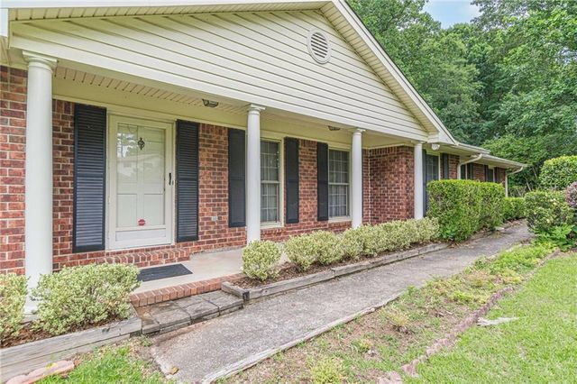 9268 Choctaw Court, Jonesboro, GA 30236