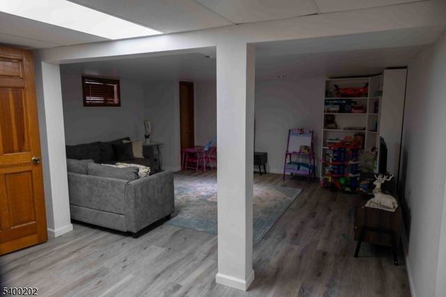 23 Deire Dr, Sparta Twp., NJ 07871