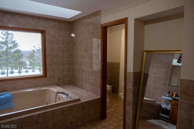 23 Deire Dr, Sparta Twp., NJ 07871