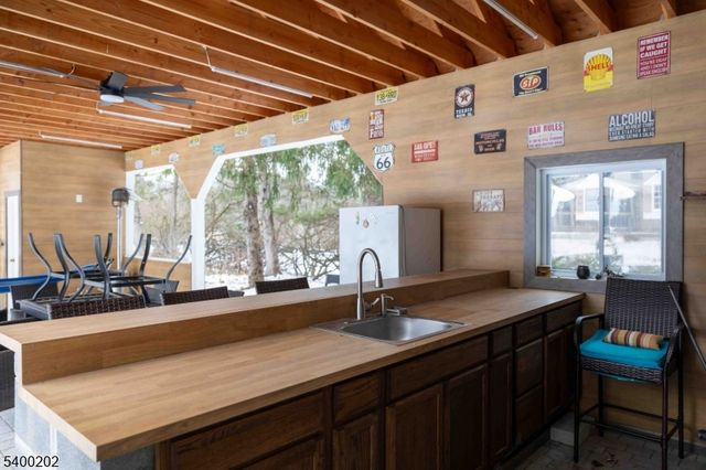 23 Deire Dr, Sparta Twp., NJ 07871