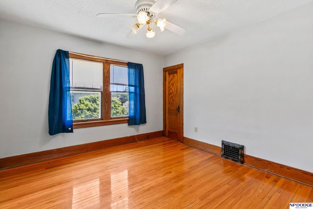 449 E 2 Street, Fremont, NE 68025