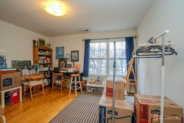 6 Barlow Court, Plainsboro, NJ 08536