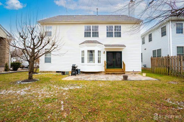 6 Barlow Court, Plainsboro, NJ 08536