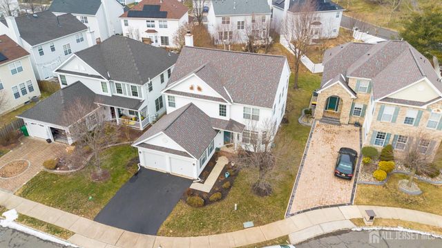 6 Barlow Court, Plainsboro, NJ 08536