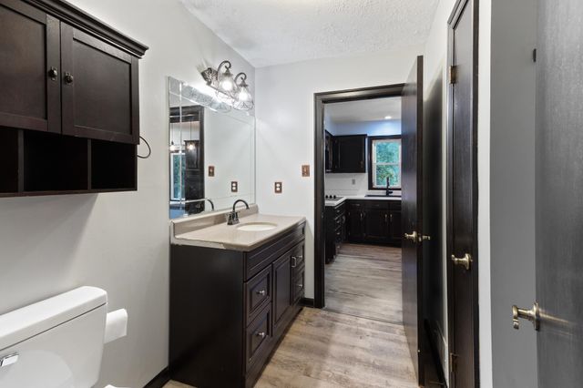 800 WALNUT BEND RD, Arlington, TN 38002