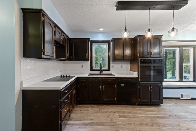 800 WALNUT BEND RD, Arlington, TN 38002