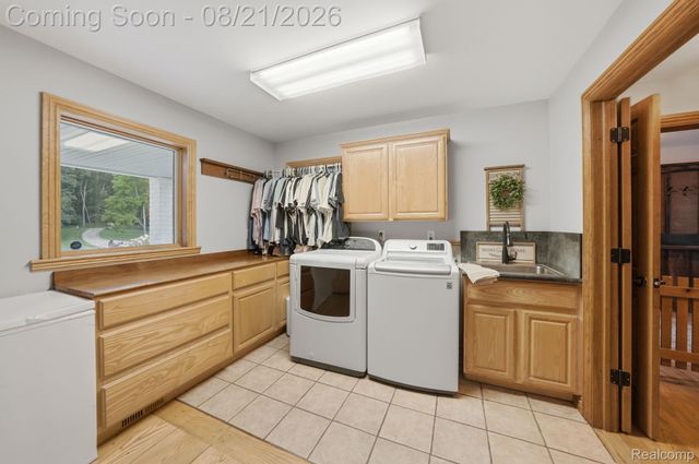 4759 Lasher Road, Dryden Township, MI 48428